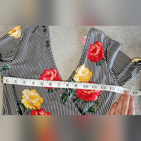 FLORAL AND STRIPED FAUX WRAP MINI DRESS - Picture 5 of 6